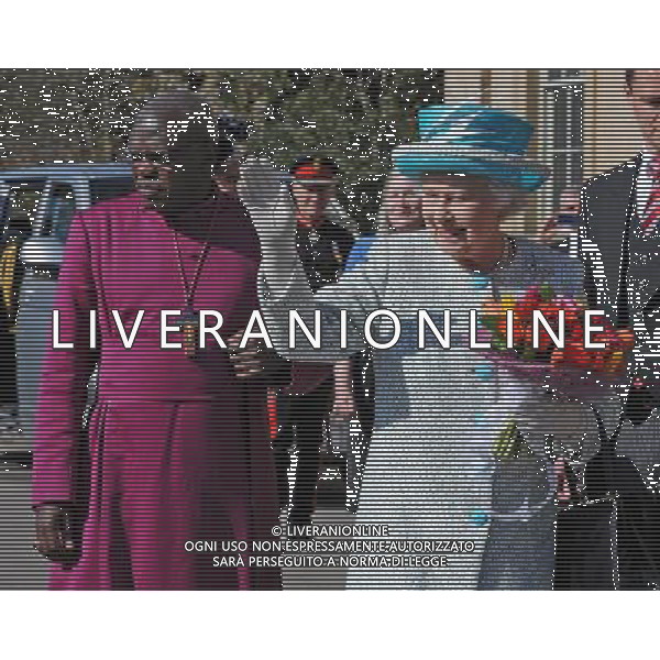 Queen Elizabeth II waves to the crowd alongside the Archbishop of York, Dr John Sentamu, during a visit to the Yorkshire Museum after the Royal Maundy Service held in York Minster. ©photoshot/AGENZIA ALDO LIVERANI SAS - ITALY ONLY - REALI INGLESI: La regina Elisabetta II d\'inghilterra durante una visita al Museo Yorkshire