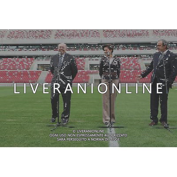 12.04.2012 WARSZAWA STADION NARODOWY ARENA MISTRZOSTW UEFA EURO 2012 OFICJALNA WIZYTA PREZYDENTA UEFA MICHELA PLATINIEGO W POLSCE WIZYTACJA STADIONU UEFA EURO 2012 NZ GRZEGORZ LATO (L), JOANNA MUCHA (C), MICHAEL PLATINI (P) MICHEL PLATINI VISITS NATIONAL STADIUM IN WARSAW FOTO LUKASZ GROCHALA/CYFRASPORT/NEWSPIX.PL --- Newspix.pl AG ALDO LIVERANI S A S ONLY ITALY *** Local Caption *** www.newspix.pl mail us: info@newspix.pl call us: 0048 022 23 22 222 --- Polish Picture Agency by Ringier Axel Springer Poland