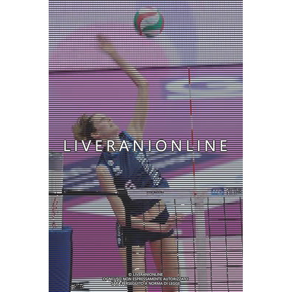 Monza - 13/04/2012 Campionato Italiano Pallavolo Femminile Finale Scudetto - Gara 4 MC Carnaghi Villa Cortese - Yamamay Busto Arsizio nella foto: Sarah Pavan (MC Carnaghi Villa Cortese) foto Roberto Garavaglia - ag. Aldo Liverani sas
