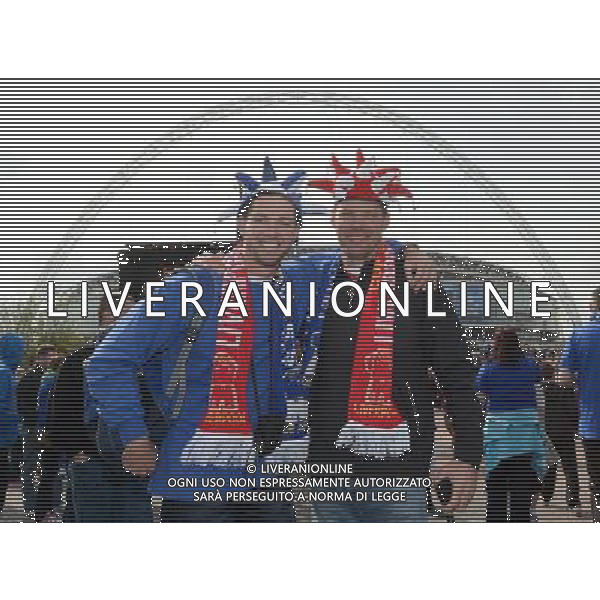 Liverpool and Everton fans enjoy the pre game atmosphere Football - FA Challenge Cup Semi Final - Liverpool v Everton - Saturday 14th April 2012 - Wembley - London å© CameraSport - 43 Linden Ave. Countesthorpe. Leicester. England. LE8 5PG - Tel: +44 (0) 116 277 4147 - admin@camerasport.com - www.camerasport.com AG ALDO LIVERANI S A S ONLY ITALY