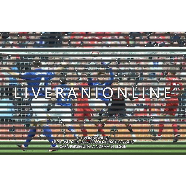 Everton\'s Nikica Jelavic attempts an over head kick Football - FA Challenge Cup Semi Final - Liverpool v Everton - Saturday 14th April 2012 - Wembley - London å© CameraSport - 43 Linden Ave. Countesthorpe. Leicester. England. LE8 5PG - Tel: +44 (0) 116 277 4147 - admin@camerasport.com - www.camerasport.com AG ALDO LIVERANI S A S ONLY ITALY