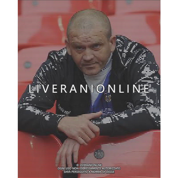 Everton fan looks dejected at the end of the game Football - FA Challenge Cup Semi Final - Liverpool v Everton - Saturday 14th April 2012 - Wembley - London å© CameraSport - 43 Linden Ave. Countesthorpe. Leicester. England. LE8 5PG - Tel: +44 (0) 116 277 4147 - admin@camerasport.com - www.camerasport.com AG ALDO LIVERANI S A S ONLY ITALY