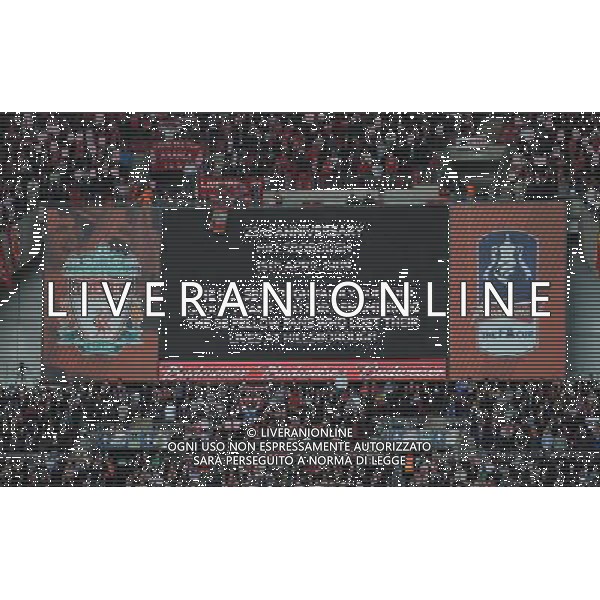 Liverpool players observe a minutes silence for the 96 Liverpool fans who died at Hillsbrough Football - FA Challenge Cup Semi Final - Liverpool v Everton - Saturday 14th April 2012 - Wembley - London © CameraSport - 43 Linden Ave. Countesthorpe. Leicester. England. LE8 5PG - Tel: +44 (0) 116 277 4147 - admin@camerasport.com - www.camerasport.com AG ALDO LIVERANI S A S ONLY ITALY