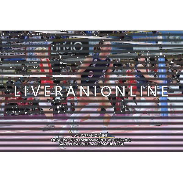 Busto Arsizio (VA) 15/04/2012 Campionato Italiano Pallavolo Femminile Finale Scudetto - Gara 5 Yamamay Busto Arsizio - MC Carnaghi Villa Cortese nella foto: Lucia Bosetti (MC Carnaghi Villa Cortese) foto Roberto Garavaglia - ag. Aldo Liverani sas