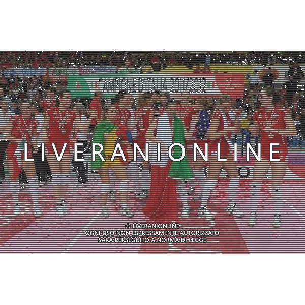 Busto Arsizio (VA) 15/04/2012 Campionato Italiano Pallavolo Femminile Finale Scudetto - Gara 5 Yamamay Busto Arsizio - MC Carnaghi Villa Cortese nella foto: il balletto delle giocatrici della Yamamay Busto Arsizio per festeggiare il Campionato Italiano appena vinto foto Roberto Garavaglia - ag. Aldo Liverani sas