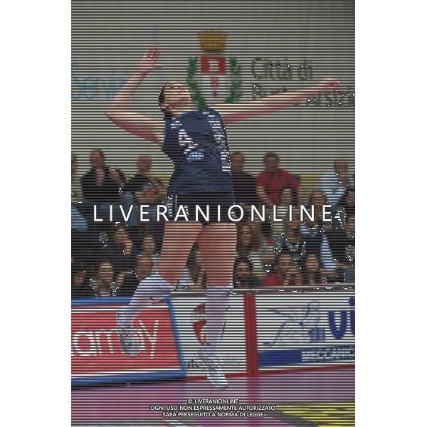 Busto Arsizio (VA) 15/04/2012 Campionato Italiano Pallavolo Femminile Finale Scudetto - Gara 5 Yamamay Busto Arsizio - MC Carnaghi Villa Cortese nella foto: Lindesy Berg (MC Carnaghi Villa Cortese) foto Roberto Garavaglia - ag. Aldo Liverani sas