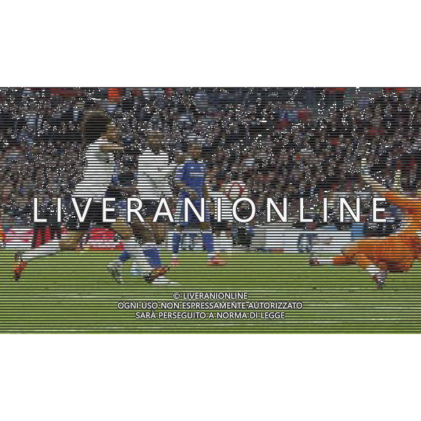 Chelsea\'s Ramires scores his sides third goal 3-1 Football - FA Challenge Cup Semi Final - Tottenham Hotspur v Chelsea - Sunday 15th April 2012 - Wembley - London © CameraSport - 43 Linden Ave. Countesthorpe. Leicester. England. LE8 5PG - Tel: +44 (0) 116 277 4147 - admin@camerasport.com - www.camerasport.com AG ALDO LIVERANI S A S ONLY ITALY