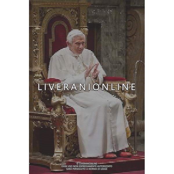 Citta\' del Vaticano, Sala Clementina 16/04/2012. Compleanno di Sua Santita\', Papa Benedetto XVI nel giorno del suo 85mo genetliaco riceve una delegazione dalla Bavaria ed il suo Presidente. ©Flavio Ianniello/AGENZIA ALDO LIVERANI SAS 