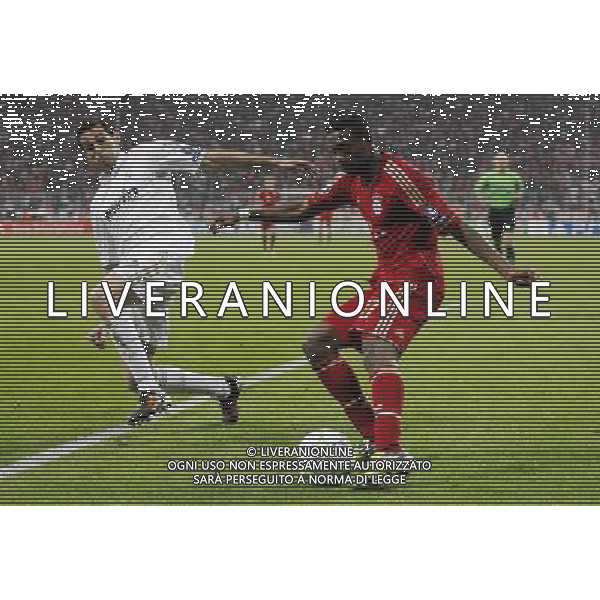 firo Fu§ball,Fussball, 17.04.2012 Uefa Champions League Saison 2011/2012 Halbfinale, Hinspiel, Champions League, CL, FC Bayern MŸnchen, Muenchen, FCB - Real Madrid, 2 : 1, Zweikampf, rechts, David Alaba, Bayern, links, Alvaro Arbeloa, Real Madrid, $worldrightsEs gelten unsere AGB, einsehbar auf www.firosportphoto.de copyright by firo sportphoto: Coesfelder Str.207 48249 DŸlmen www.firosportphoto.de mail@firosportphoto.de (V o l k s b a n k B o c h u m - W i t t e n ) BLZ.: 430 601 29 Kt. Nr.: 341 117 100 Tel:Ê 02594 - 9916004 Fax:Ê02594 - 9916005 FC Bayern Monaco - Real Madrid CHAMPIONS LEAGUE ©AGENZIA ALDO LIVERANI SAS - ITALY ONLY -