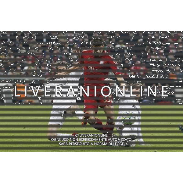 firo Fu§ball,Fussball, 17.04.2012 Uefa Champions League Saison 2011/2012 Halbfinale, Hinspiel, Champions League, CL, FC Bayern MŸnchen, Muenchen, FCB - Real Madrid, 2 : 1, Foul an Mario Gomez, Bayern ? Elfmeter ? Foul durch Sergio Ramos, Real Madrid ? $worldrightsEs gelten unsere AGB, einsehbar auf www.firosportphoto.de copyright by firo sportphoto: Coesfelder Str.207 48249 DŸlmen www.firosportphoto.de mail@firosportphoto.de (V o l k s b a n k B o c h u m - W i t t e n ) BLZ.: 430 601 29 Kt. Nr.: 341 117 100 Tel:Ê 02594 - 9916004 Fax:Ê02594 - 9916005 FC Bayern Monaco - Real Madrid CHAMPIONS LEAGUE ©AGENZIA ALDO LIVERANI SAS - ITALY ONLY -