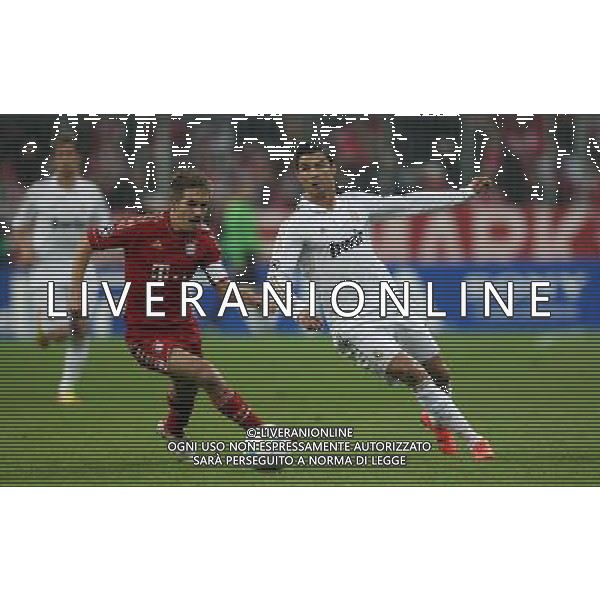 firo Fu§ball,Fussball, 17.04.2012 Uefa Champions League Saison 2011/2012 Halbfinale, Hinspiel, Champions League, CL, FC Bayern MŸnchen, Muenchen, FCB - Real Madrid, 2 : 1, Zweikampf, links, Philipp Lahm, Bayern, rechts, Christiano Ronaldo, Real Madrid, $worldrightsEs gelten unsere AGB, einsehbar auf www.firosportphoto.de copyright by firo sportphoto: Coesfelder Str.207 48249 DŸlmen www.firosportphoto.de mail@firosportphoto.de (V o l k s b a n k B o c h u m - W i t t e n ) BLZ.: 430 601 29 Kt. Nr.: 341 117 100 Tel:Ê 02594 - 9916004 Fax:Ê02594 - 9916005 FC Bayern Monaco - Real Madrid CHAMPIONS LEAGUE ©AGENZIA ALDO LIVERANI SAS - ITALY ONLY -
