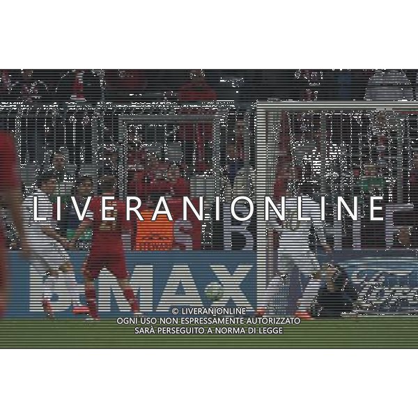 firo Fu§ball,Fussball, 17.04.2012 Uefa Champions League Saison 2011/2012 Halbfinale, Hinspiel, Champions League, CL, FC Bayern MŸnchen, Muenchen, FCB - Real Madrid, 2 : 1, Tor zum Ausgleich, Mesut …zil, Oezil, Real Madrid, $worldrightsEs gelten unsere AGB, einsehbar auf www.firosportphoto.de copyright by firo sportphoto: Coesfelder Str.207 48249 DŸlmen www.firosportphoto.de mail@firosportphoto.de (V o l k s b a n k B o c h u m - W i t t e n ) BLZ.: 430 601 29 Kt. Nr.: 341 117 100 Tel:Ê 02594 - 9916004 Fax:Ê02594 - 9916005 FC Bayern Monaco - Real Madrid CHAMPIONS LEAGUE ©AGENZIA ALDO LIVERANI SAS - ITALY ONLY -