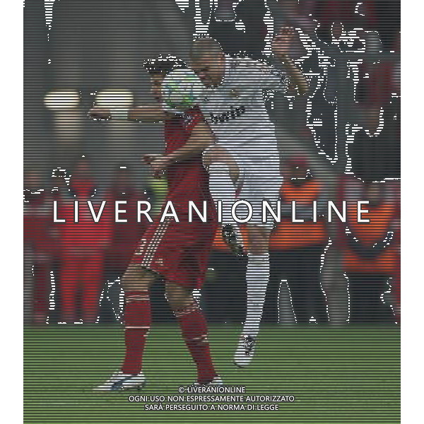 firo Fu§ball,Fussball, 17.04.2012 Uefa Champions League Saison 2011/2012 Halbfinale, Hinspiel, Champions League, CL, FC Bayern MŸnchen, Muenchen, FCB - Real Madrid, 2 : 1, Zweikampf, rechts, Pepe, Real Madrid, links, Mario Gomez, Bayern, $worldrightsEs gelten unsere AGB, einsehbar auf www.firosportphoto.de copyright by firo sportphoto: Coesfelder Str.207 48249 DŸlmen www.firosportphoto.de mail@firosportphoto.de (V o l k s b a n k B o c h u m - W i t t e n ) BLZ.: 430 601 29 Kt. Nr.: 341 117 100 Tel:Ê 02594 - 9916004 Fax:Ê02594 - 9916005 FC Bayern Monaco - Real Madrid CHAMPIONS LEAGUE ©AGENZIA ALDO LIVERANI SAS - ITALY ONLY -