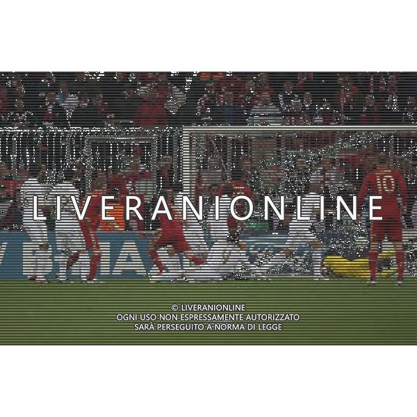 firo Fu§ball,Fussball, 17.04.2012 Uefa Champions League Saison 2011/2012 Halbfinale, Hinspiel, Champions League, CL, FC Bayern MŸnchen, Muenchen, FCB - Real Madrid, 2 : 1, tor zum 1 zu 0, Franck Ribery, Bayern, $worldrightsEs gelten unsere AGB, einsehbar auf www.firosportphoto.de copyright by firo sportphoto: Coesfelder Str.207 48249 DŸlmen www.firosportphoto.de mail@firosportphoto.de (V o l k s b a n k B o c h u m - W i t t e n ) BLZ.: 430 601 29 Kt. Nr.: 341 117 100 Tel:Ê 02594 - 9916004 Fax:Ê02594 - 9916005 FC Bayern Monaco - Real Madrid CHAMPIONS LEAGUE ©AGENZIA ALDO LIVERANI SAS - ITALY ONLY -