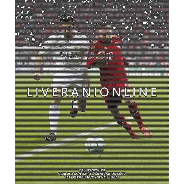 firo Fu§ball,Fussball, 17.04.2012 Uefa Champions League Saison 2011/2012 Halbfinale, Hinspiel, Champions League, CL, FC Bayern MŸnchen, Muenchen, FCB - Real Madrid, 2 : 1, Zweikampf, Franck Ribery, Bayern, rechts, links, Alvaro Arbeloa, Real Madrid, $worldrightsEs gelten unsere AGB, einsehbar auf www.firosportphoto.de copyright by firo sportphoto: Coesfelder Str.207 48249 DŸlmen www.firosportphoto.de mail@firosportphoto.de (V o l k s b a n k B o c h u m - W i t t e n ) BLZ.: 430 601 29 Kt. Nr.: 341 117 100 Tel:Ê 02594 - 9916004 Fax:Ê02594 - 9916005 FC Bayern Monaco - Real Madrid CHAMPIONS LEAGUE ©AGENZIA ALDO LIVERANI SAS - ITALY ONLY -