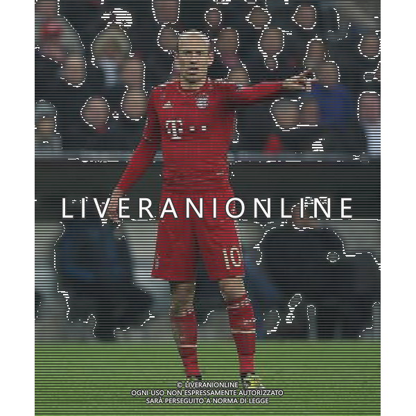 firo Fu§ball,Fussball, 17.04.2012 Uefa Champions League Saison 2011/2012 Halbfinale, Hinspiel, Champions League, CL, FC Bayern MŸnchen, Muenchen, FCB - Real Madrid, 2 : 1, ganze Figur, Arjen Robben, Bayern, Gestik, $worldrightsEs gelten unsere AGB, einsehbar auf www.firosportphoto.de copyright by firo sportphoto: Coesfelder Str.207 48249 DŸlmen www.firosportphoto.de mail@firosportphoto.de (V o l k s b a n k B o c h u m - W i t t e n ) BLZ.: 430 601 29 Kt. Nr.: 341 117 100 Tel:Ê 02594 - 9916004 Fax:Ê02594 - 9916005 FC Bayern Monaco - Real Madrid CHAMPIONS LEAGUE ©AGENZIA ALDO LIVERANI SAS - ITALY ONLY -