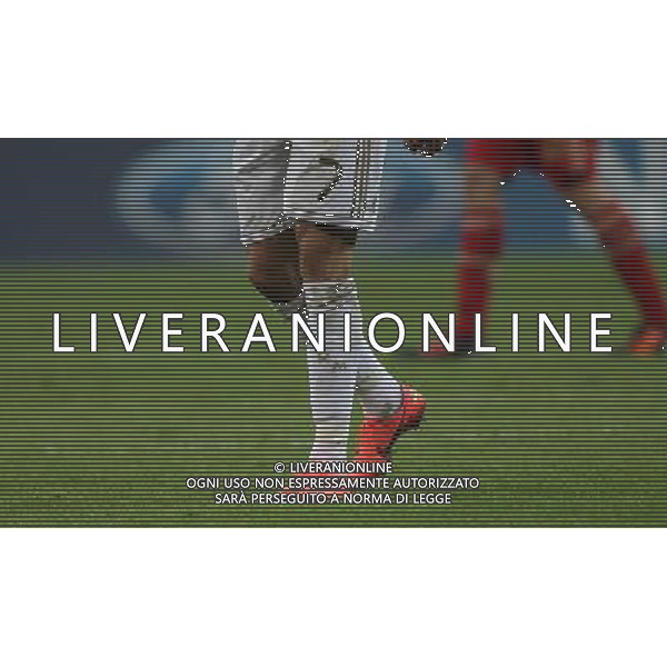 firo Fu§ball,Fussball, 17.04.2012 Uefa Champions League Saison 2011/2012 Halbfinale, Hinspiel, Champions League, CL, FC Bayern MŸnchen, Muenchen, FCB - Real Madrid, 2 : 1, Feature, Schuhe, Rasen, Christiano Ronaldo, Real Madrid, $worldrightsEs gelten unsere AGB, einsehbar auf www.firosportphoto.de copyright by firo sportphoto: Coesfelder Str.207 48249 DŸlmen www.firosportphoto.de mail@firosportphoto.de (V o l k s b a n k B o c h u m - W i t t e n ) BLZ.: 430 601 29 Kt. Nr.: 341 117 100 Tel:Ê 02594 - 9916004 Fax:Ê02594 - 9916005 FC Bayern Monaco - Real Madrid CHAMPIONS LEAGUE ©AGENZIA ALDO LIVERANI SAS - ITALY ONLY -