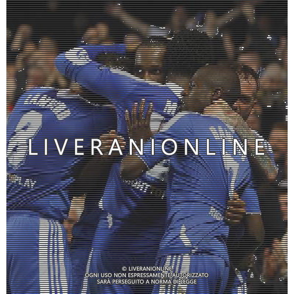 Chelsea\'s Didier Drogba celebrates scoring his sides first goal 1-0 Football - UEFA Champions League Semi-Final First Leg - Chelsea v Barcelona - Wednesday 18th April 2012 - Stamford Bridge - London © CameraSport - 43 Linden Ave. Countesthorpe. Leicester. England. LE8 5PG - Tel: +44 (0) 116 277 4147 - admin@camerasport.com - www.camerasport.com USE EDITORIAL ONLY - AG ALDO LIVERANI SAS - ITALY ONLY -