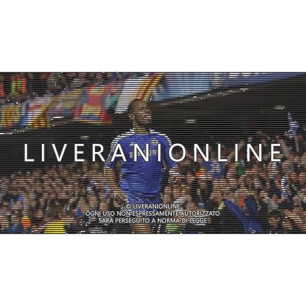 Chelsea\'s Didier Drogba celebrates scoring his sides first goal 1-0 Football - UEFA Champions League Semi-Final First Leg - Chelsea v Barcelona - Wednesday 18th April 2012 - Stamford Bridge - London © CameraSport - 43 Linden Ave. Countesthorpe. Leicester. England. LE8 5PG - Tel: +44 (0) 116 277 4147 - admin@camerasport.com - www.camerasport.com USE EDITORIAL ONLY - AG ALDO LIVERANI SAS - ITALY ONLY -