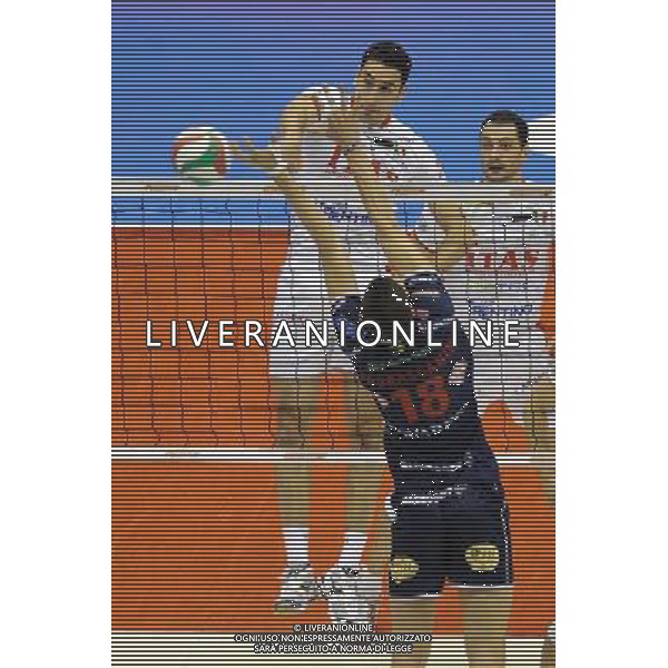 Assago (Milano) - 22/04/2012 Campionato Italiano Pallavolo V-Day Sustenium - Finale Scudetto 2011/12 Itas Diatec Trentino - Lube Banca Marche Macerata nella foto: Emanuele Birarelli (Itas Diatec Trentino) foto Roberto Garavaglia - ag. Aldo Liverani sas