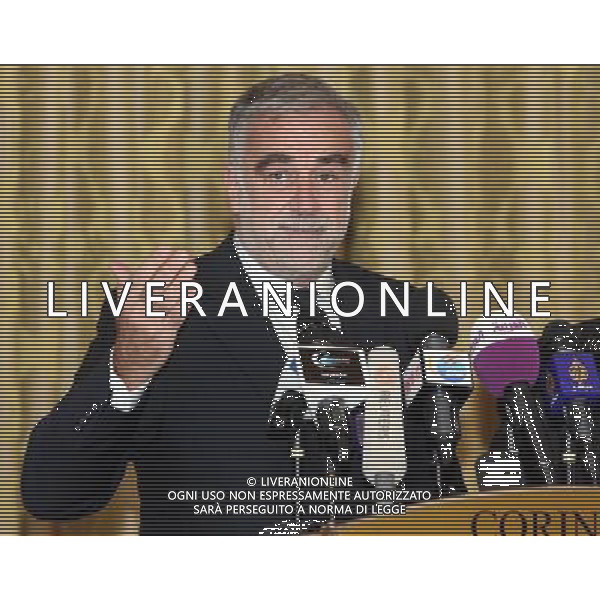 (120421) -- TRIPOLI, April 21, 2012 () -- International Criminal Court prosecutor Luis Moreno-Ocampo speaks during a press conference in Tripoli, capital of Libya, April 21, 2012. (/Hamza Turkia) (zyw) ©photoshot/AGENZIA ALDO LIVERANI SAS - ITALY ONLY - Il procuratore della Corte penale internazionale Luis Moreno-Ocampo durante una conferenza stampa a Tripoli, capitale della Libia, 21 aprile 2012.