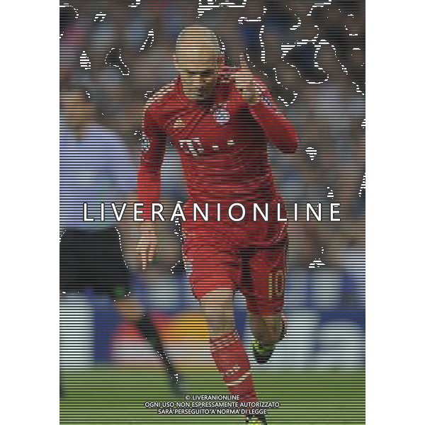 firo : FuÃŸball,Fussball, Champions League Halbfinale 25.04.2012 Saison 2011/2012 Real Madrid FCB FC Bayern MÃ¼nchen Muenchen 1:2, Tor Treffer, Jubel Freude SpaÃŸ Torschrei lacht Lachen Emotion Torjubel, Bayern MÃ¼nchen Muenchen Arjen Robben $worldrightsEs gelten unsere AGB, einsehbar auf www.firosportphoto.de copyright by firo sportphoto: Coesfelder StraÃŸe 207Â  48249 DÃ¼lmen (Duelmen) www.firosportphoto.de mail@firosportphoto.de (V o l k s b a n k B o c h u m - W i t t e n ) BLZ.: 430 601 29 Kt. Nr.: 341 117 100 Tel:Â  02594 - 9916004 Fax:Â  02594 - 9916005 AG ALDO LIVERANI S A S ONLY ITALY