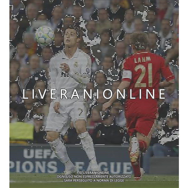 Real Madrid\'s Cristiano Ronaldo and Bayern Munich\'s Philipp Lahm during Champions League match on april 25th 2012. Photo: Cesar Cebolla / ALFAQUI