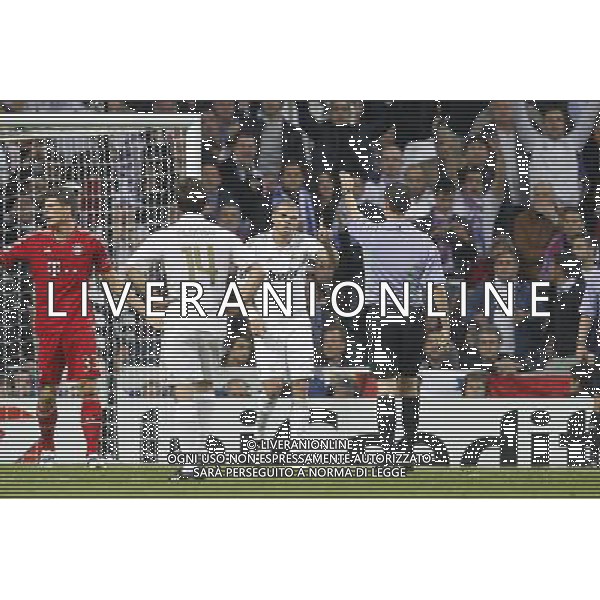 Real Madrid\'s Pepe penalty during Champions League match on april 25th 2012. Photo: Cesar Cebolla / ALFAQUI
