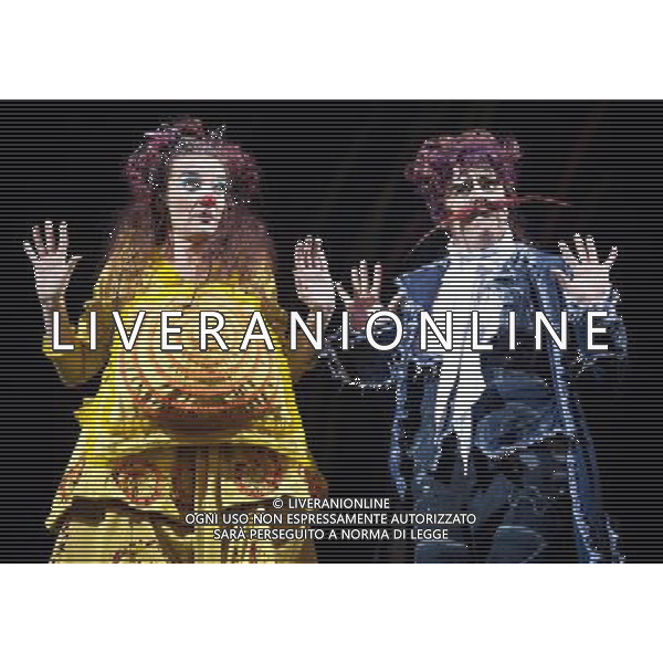 (120426) -- MONTREAL (CANADA), April 26, 2012 () -- Cirque du Soleil\'s performers attend its latest production Amaluna in Montreal, Canada, on April 24, 2012. After several months\' rehearsal, Canada\'s Cirque du Soleil started its tour of its latest Amaluna, adapted from Greek myth and Shakespeare\'s works, in Montreal, Toronto and Vancouver. (/Andrew Soong) (lr) ©photoshot/AGENZIA ALDO LIVERANI SAS - ITALY ONLY - Gli artisti del Cirque du Soleil ha iniziato la sua tournee del suo ultimo spettacolo Amaluna, tratto dal mito greco e le opere di Shakespeare, a Montreal, Toronto e Vancouver (CANADA), 26 aprile 2012