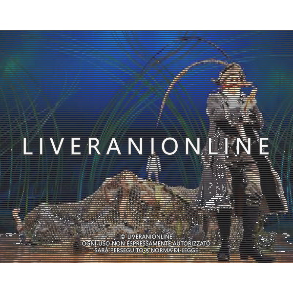 (120426) -- MONTREAL (CANADA), April 26, 2012 () -- Cirque du Soleil\'s performers attend its latest production Amaluna in Montreal, Canada, on April 24, 2012. After several months\' rehearsal, Canada\'s Cirque du Soleil started its tour of its latest Amaluna, adapted from Greek myth and Shakespeare\'s works, in Montreal, Toronto and Vancouver. (/Andrew Soong) (lr) ©photoshot/AGENZIA ALDO LIVERANI SAS - ITALY ONLY - Gli artisti del Cirque du Soleil ha iniziato la sua tournee del suo ultimo spettacolo Amaluna, tratto dal mito greco e le opere di Shakespeare, a Montreal, Toronto e Vancouver (CANADA), 26 aprile 2012