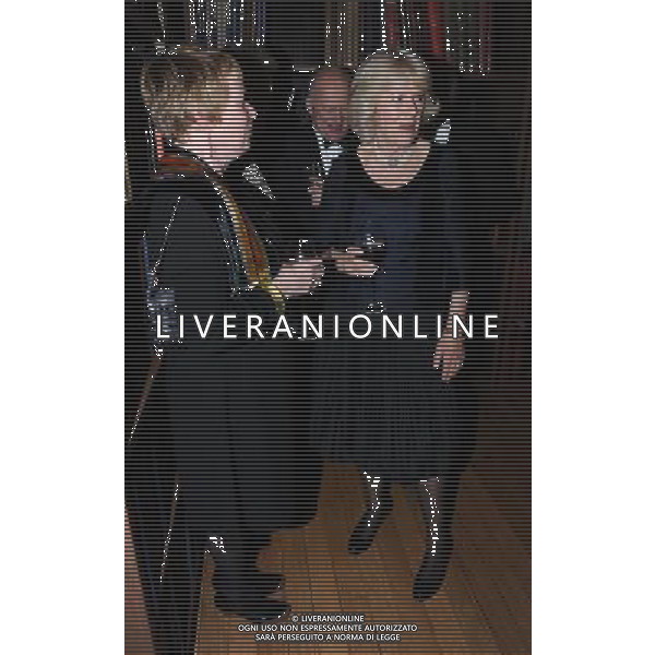 01/05/12 Camilla, The Duchess of Cornwall at The London Library Life in Literature Awards 2012 in London ©photoshot/AGENZIA ALDO LIVERANI SAS - ITALY ONLY - REALI INGLESI: Camilla Duchessa di Cornovaglia alla London Library Life in Literature Awards 2012 a Londra