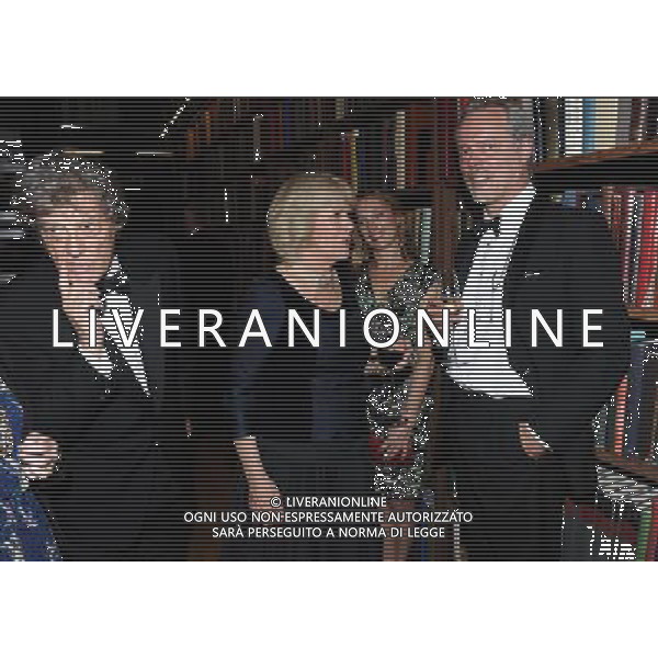 01/05/12 Camilla, The Duchess of Cornwall at The London Library Life in Literature Awards 2012 in London ©photoshot/AGENZIA ALDO LIVERANI SAS - ITALY ONLY - REALI INGLESI: Camilla Duchessa di Cornovaglia alla London Library Life in Literature Awards 2012 a Londra
