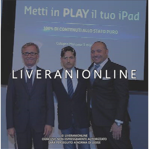 COLOGNO M.se (MI) 3/5/2012 STUDI TELEVISIVI DI MEDIASET PRESENTAZIONE DELL\' APPLICAZIONE \'PREMIUM PLAY SU iPOD\' NELLA FOTO PIER SILVIO BERLUSCONI, MARCO ROSINI E FRANCO RICCI FOTO ROMANO/AG ALDO LIVERANI