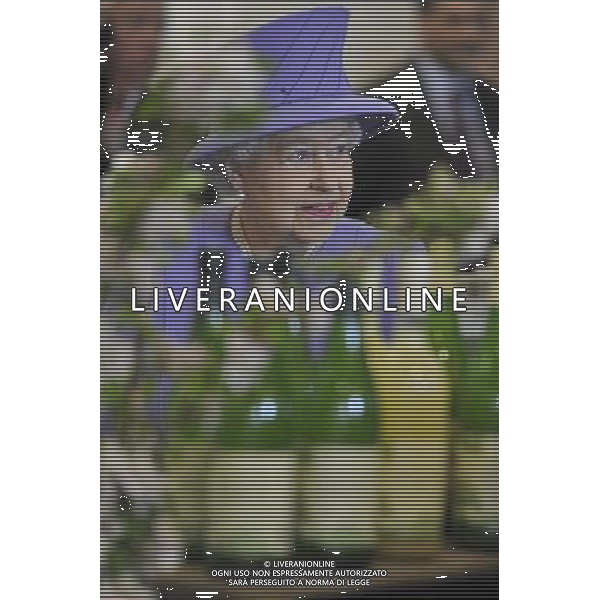 The Queen and the Duke of Edinburgh arrive Crewkerne Town Hall for the second stop of their Somerset tour which is part of her Diamond Jubilee Tour of the UK. /PHOTOSHOT/ALDO LIVERANI SAS . ITALY ONLY -