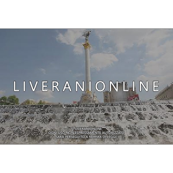 KIJOW 27.04.2012 KIJOW - MIASTO GOSPODARZ UEFA EURO 2012 --- KIEV - THE HOST CITY FOR UEFA EURO 2012 PLAC NIEZALEZNOSCI --- MAIDAN NEZALEZHNOSTI --- INDEPENDENCE SQUARE FOT. PIOTR KUCZA --- Newspix.pl AG ALDO LIVERANI S A S ONLY ITALY *** Local Caption *** www.newspix.pl mail us: info@newspix.pl call us: 0048 022 23 22 222 --- Polish Picture Agency by Ringier Axel Springer Poland