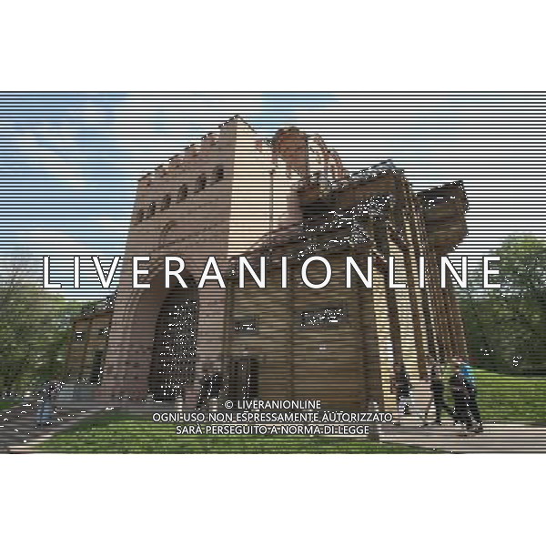 KIJOW 27.04.2012 KIJOW - MIASTO GOSPODARZ UEFA EURO 2012 --- KIEV - THE HOST CITY FOR UEFA EURO 2012 ZLOTA BRAMA --- GOLDEN GATE FOT. PIOTR KUCZA --- Newspix.pl AG ALDO LIVERANI S A S ONLY ITALY *** Local Caption *** www.newspix.pl mail us: info@newspix.pl call us: 0048 022 23 22 222 --- Polish Picture Agency by Ringier Axel Springer Poland