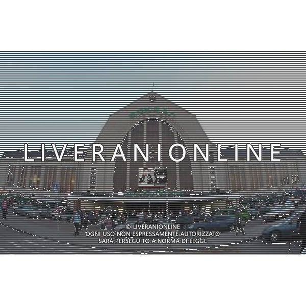 KIJOW 27.04.2012 KIJOW - MIASTO GOSPODARZ UEFA EURO 2012 --- KIEV - THE HOST CITY FOR UEFA EURO 2012 DWORZEC KOLEJOWY --- RAILWAY STATION FOT. PIOTR KUCZA --- Newspix.pl AG ALDO LIVERANI S A S ONLY ITALY *** Local Caption *** www.newspix.pl mail us: info@newspix.pl call us: 0048 022 23 22 222 --- Polish Picture Agency by Ringier Axel Springer Poland