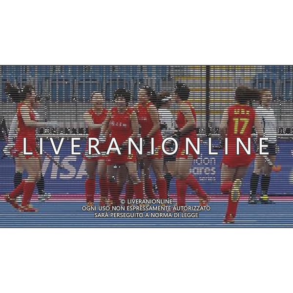 (120505) -- LONDON, May 5, 2012 () -- Players of China celebrate the goal during the women\'s preliminaries between China and South Korea at the Visa International Invitational Hockey Tournament at Riverbank Arena in the Olympic Park, London, on May 5, 2012. China lost 1-2. (/Wang Lili) AG ALDO LIVERANI S A S ONLY ITALY