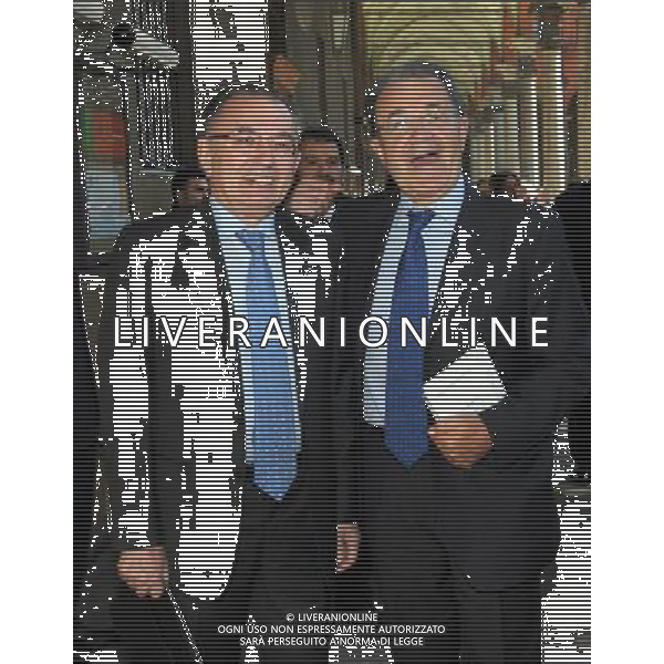 MILANO 7/5/2012 UNIVERSITA\' CATTOLICA DEL SACRO CUORE. LARGO GEMELLI, 1 INCONTRO SUL TEMA: \'ECONOMIA OLTRE LA CRISI. RIFLESSIONI SUL LIBERALISMO SOCIALE\' NELLA FOTO ROMANO PRODI E GIORGIO SQUINZI FOTO ROMANO/AG ALDO LIVERANI