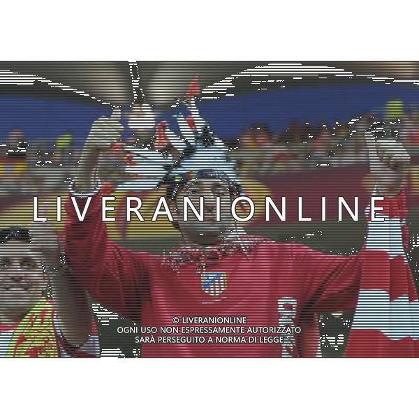 firo Fu§ball,Fussball, 09.05.2012 EL, UEFA Europa League Finale, Finale 2012, Final, Bukarest 2012, Saison 2011/2012 Atletico Madrid - Atletic Bilbao 3:0 Feature, Atletico Madrid Fan, Gestik $worldrightsEs gelten unsere AGB, einsehbar auf www.firosportphoto.de copyright by firo sportphoto: Coesfelder Stra§e 207Ê 48249 D † L M E N (Duelmen) www.firosportphoto.de mail@firosportphoto.de (V o l k s b a n k B o c h u m - W i t t e n ) BLZ.: 430 601 29 Kt. Nr.: 341 117 100 Tel:Ê 02594-9916004 Fax:Ê 02594-9916005 BUCAREST_FINALE EUROPA LEGUE Atletico Madrid-Athletic Bilbao AG ALDO LIVERANI SAS - ITALY ONLY -