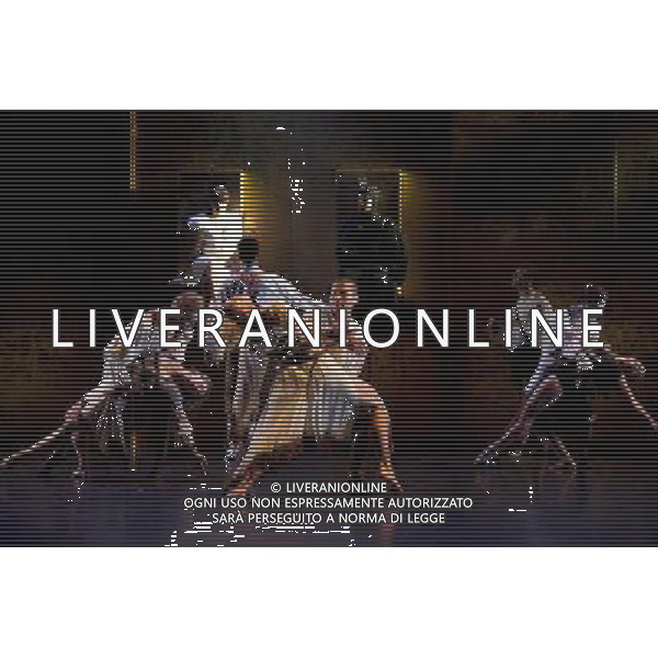 Angelin PreljocajÕs Snow White preformed by Ballet Preljocaj at Sadler\'s Wells. London. ©photoshot/AGENZIA ALDO LIVERANI SAS - ITALY ONLY - Lo spettacolo teatrale BiancaNeve di Angelin Preljocaj messo in scena dal Balleto Preljocaj al Sadler Wells. Londra. Virginie Caussin e\' Biancaneve e Sergio Diaz e\' il Principe