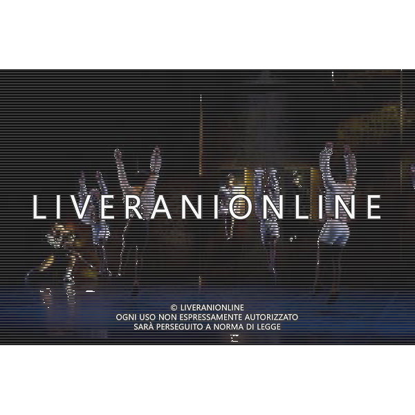 Angelin PreljocajÕs Snow White preformed by Ballet Preljocaj at Sadler\'s Wells. London. ©photoshot/AGENZIA ALDO LIVERANI SAS - ITALY ONLY - Lo spettacolo teatrale BiancaNeve di Angelin Preljocaj messo in scena dal Balleto Preljocaj al Sadler Wells. Londra. Virginie Caussin e\' Biancaneve e Sergio Diaz e\' il Principe