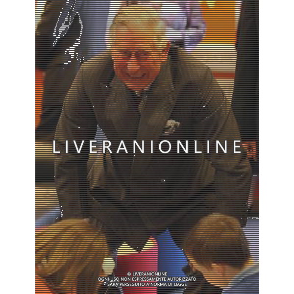 The Duke of Rothesay gets back to his feet after crouching to speak to children during a visit to the North West Youth Project in Kilmarnock. ©photoshot/AGENZIA ALDO LIVERANI SAS - ITALY ONLY - REALI INGLESI: Il principoe Carlo d\'inghilterra in visita ai giovani del Nord Ovest Progetto a Kilmarnock. Scozia