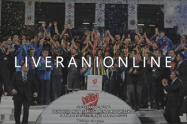 Ziraat Turkish Cup Final Match between Bursaspor and Fenerbahce at 19 mayis Stadium in Ankara on may 16, 2012. Scored: Bursaspor 0 - Fenerbahce 4 Pictured: Fenerbahce players celebrate with the trophy after the match. PUCHAR TURCJI LIGA TURECKA FINAL SEZON 2011/2012 PILKA NOZNA FOT.SESKIM PHOTO/NEWSPIX.PL TURKEY, GERMANY, AUSTRIA AND UK OUT !!! --- Newspix.pl /AGF ALDO LIVERANI SAS - ITALY ONLY - *** Local Caption *** .