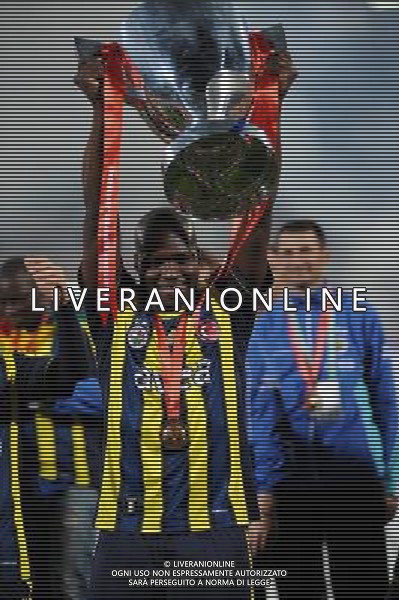 Ziraat Turkish Cup Final Match between Bursaspor and Fenerbahce at 19 mayis Stadium in Ankara on may 16, 2012. Scored: Bursaspor 0 - Fenerbahce 4 Pictured: Fenerbahce players ( MOUSSA SOW )celebrate with the trophy after the match. PUCHAR TURCJI LIGA TURECKA FINAL SEZON 2011/2012 PILKA NOZNA FOT.SESKIM PHOTO/NEWSPIX.PL TURKEY, GERMANY, AUSTRIA AND UK OUT !!! --- Newspix.pl /AGF ALDO LIVERANI SAS - ITALY ONLY - *** Local Caption *** .