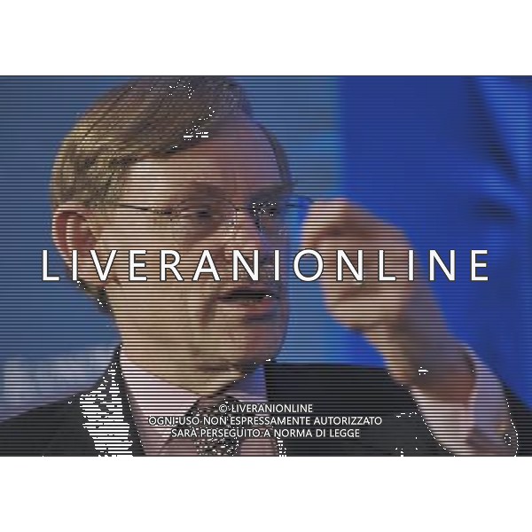 (120517) -- WASHINGTON, May 17, 2012 () -- World Bank President Robert Zoellick attends a forum sponsored by the Economic Club of Washington, D.C., in Washington, capital of the United States, on May 16, 2012. World Bank President Robert Zoellick said Wednesday if Greece leaves the eurozone, it would have \'ripple effects\' comparable to the collapse of Lehman Brothers in 2008. (/Wang Yi\'ou) (nxl) AG ALDO LIVERANI ONLY ITALY