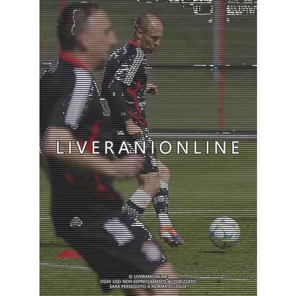 (120518) -- MUNICH, May 18, 2012 () -- Arjen Robben (R) and Franck Rib¬