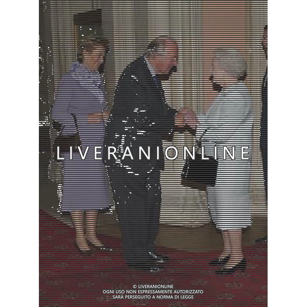 Her Majesty The Queen, accompanied by His Royal Highness The Duke of Edinburgh, gave a lunch at Windsor Castle for Sovereign Monarchs to commemorate her Diamond Jubilee. The Queen and The Duke of Edinburgh greeted their guests inside the Grand Vestibule, before joining them at a pre-lunch reception.KING AND QUEEN OF THE BELGIANS .. ©photoshot/Agenzia Aldo Liverani Sas - ITALY ONLY - REALI INGLESI: La regina d\'inghilterra incontra Re e regine, sovrani e capi di stato di 26 paesi stranieri al Castello di Windsor per un pranzo di celebrazione del Giubileo di diamante a Londra