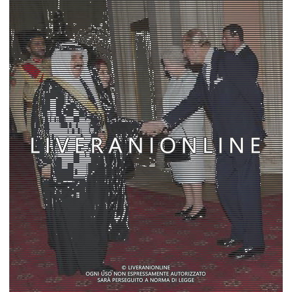 Her Majesty The Queen, accompanied by His Royal Highness The Duke of Edinburgh, gave a lunch at Windsor Castle for Sovereign Monarchs to commemorate her Diamond Jubilee. The Queen and The Duke of Edinburgh greeted their guests inside the Grand Vestibule, before joining them at a pre-lunch reception..THE KING OF BAHRAIN AND PRINCESS SABEEKA . ©photoshot/Agenzia Aldo Liverani Sas - ITALY ONLY - REALI INGLESI: La regina d\'inghilterra incontra Re e regine, sovrani e capi di stato di 26 paesi stranieri al Castello di Windsor per un pranzo di celebrazione del Giubileo di diamante a Londra