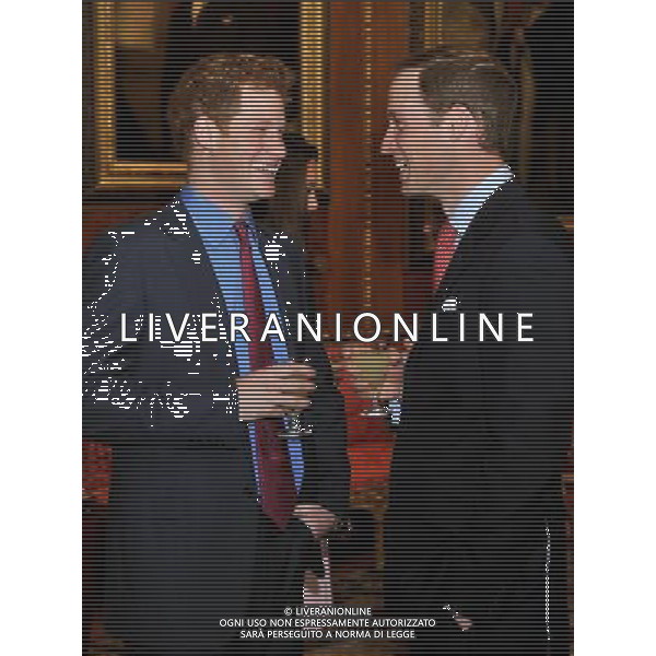 The Duke of Cambridge talks to his brother Prince Harry before a reception in the Waterloo Chamber, before her Sovereign Monarchs Jubilee lunch at Windsor Castle. ©photoshot/Agenzia Aldo Liverani Sas - ITALY ONLY - REALI INGLESI: La regina d\'inghilterra incontra Re e regine, sovrani e capi di stato di 26 paesi stranieri al Castello di Windsor per un pranzo di celebrazione del Giubileo di diamante a Londra